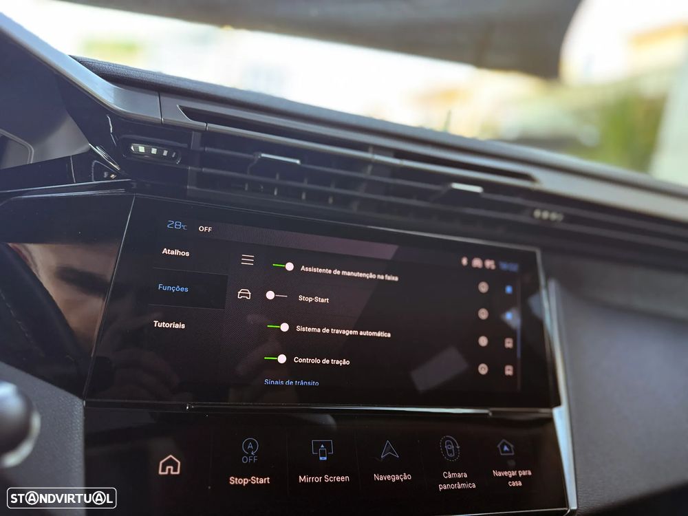 Peugeot 408 1.2 PureTech Allure Pack EAT8 - 26