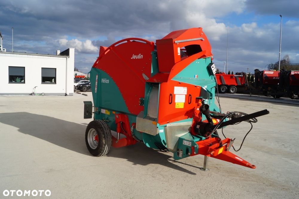 Inny Ścielarka – Paszowóz półzawieszany JEULIN Helios 3m3 - 6