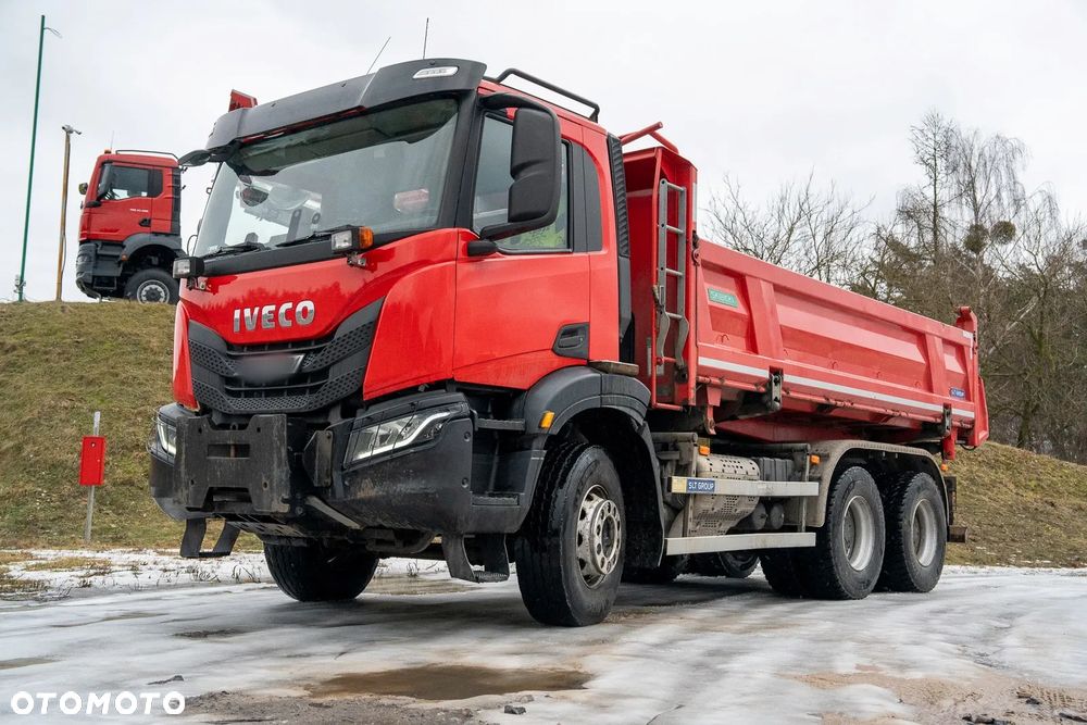 Iveco Trakker 6x4 - 1