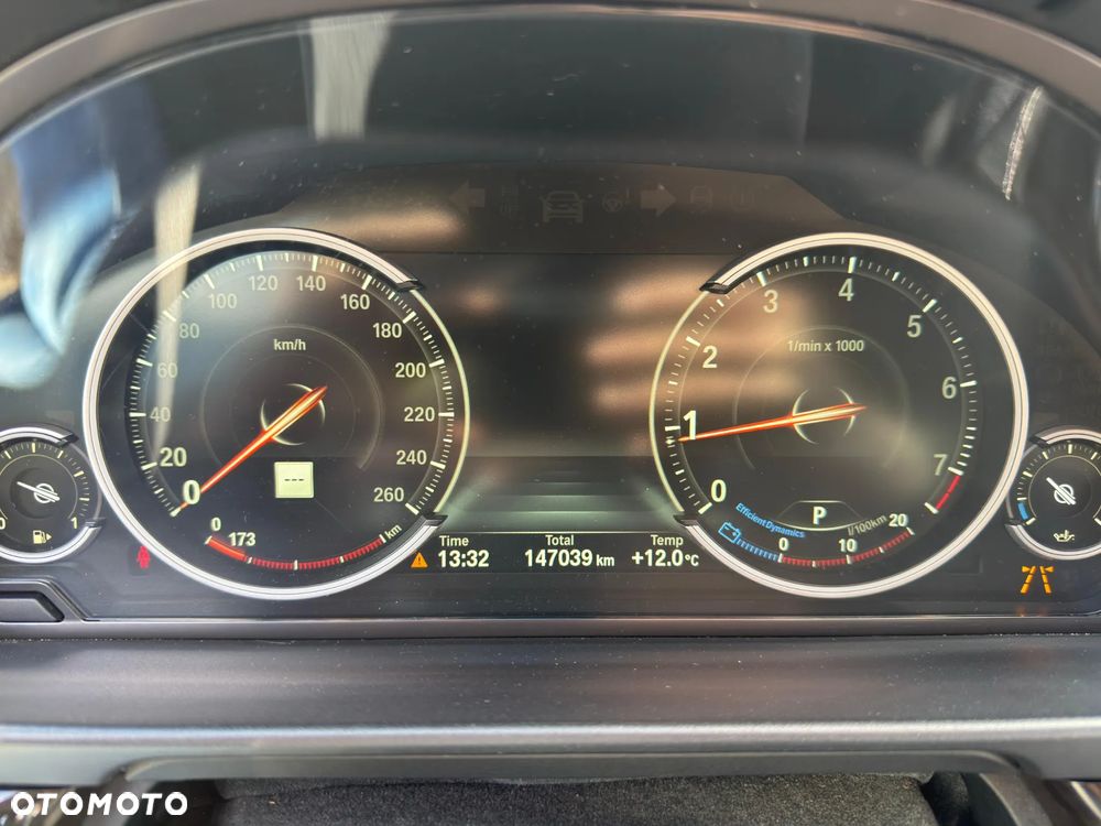 BMW Seria 5 528i xDrive - 19