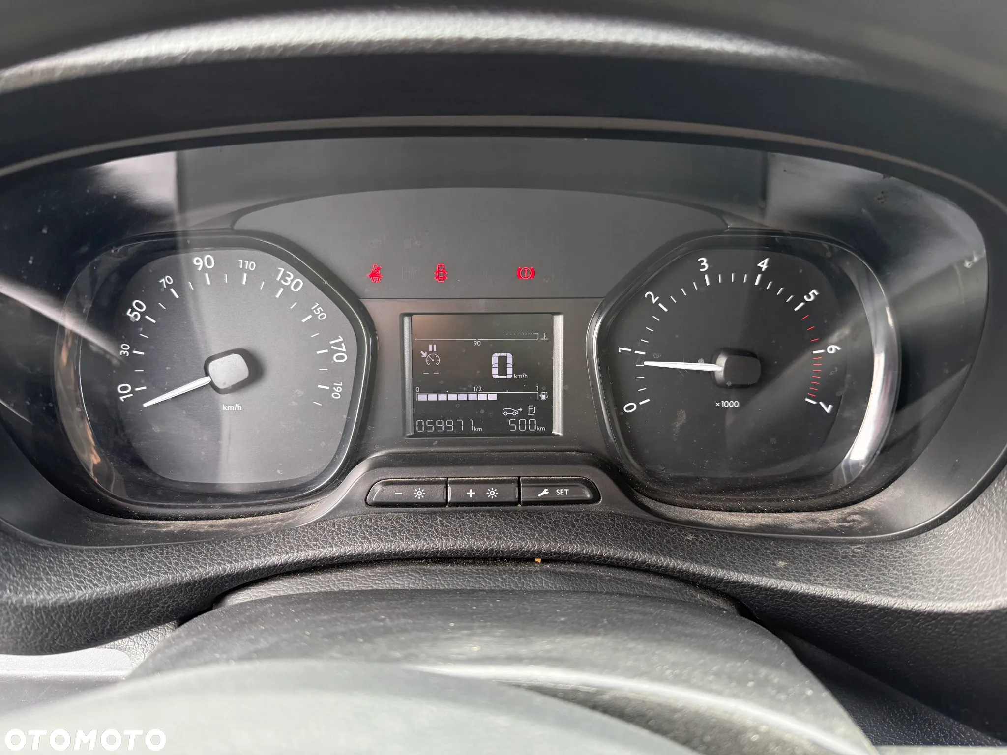 Opel VIVARO - 14
