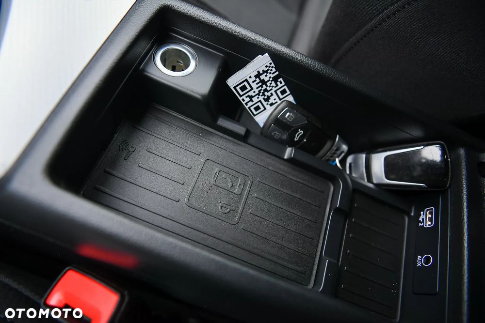 Audi A4 Avant 40 TDI quattro S tronic - 33