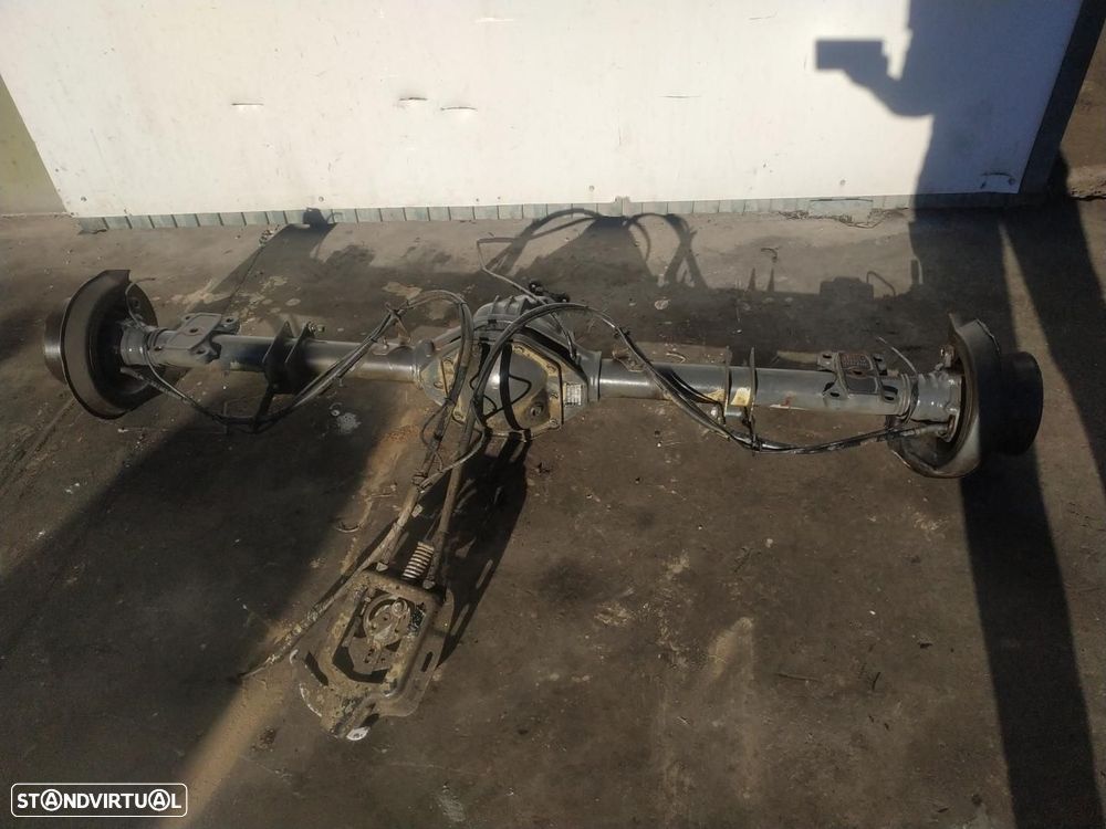 CHARRIOT TRASEIRO VOLKSWAGEN LT FURGÓNCOMBI - 1