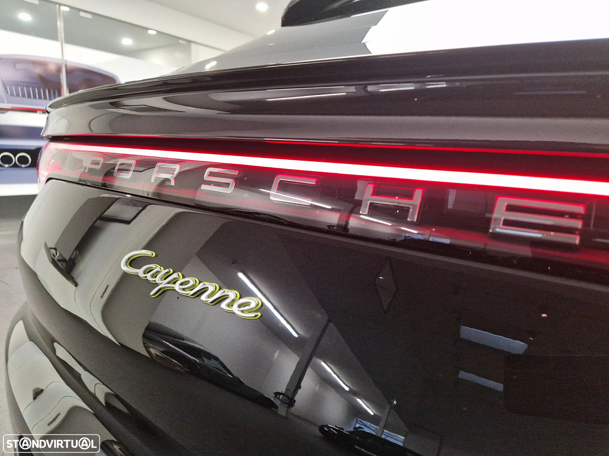 Porsche Cayenne Coupé E-Hybrid - 4
