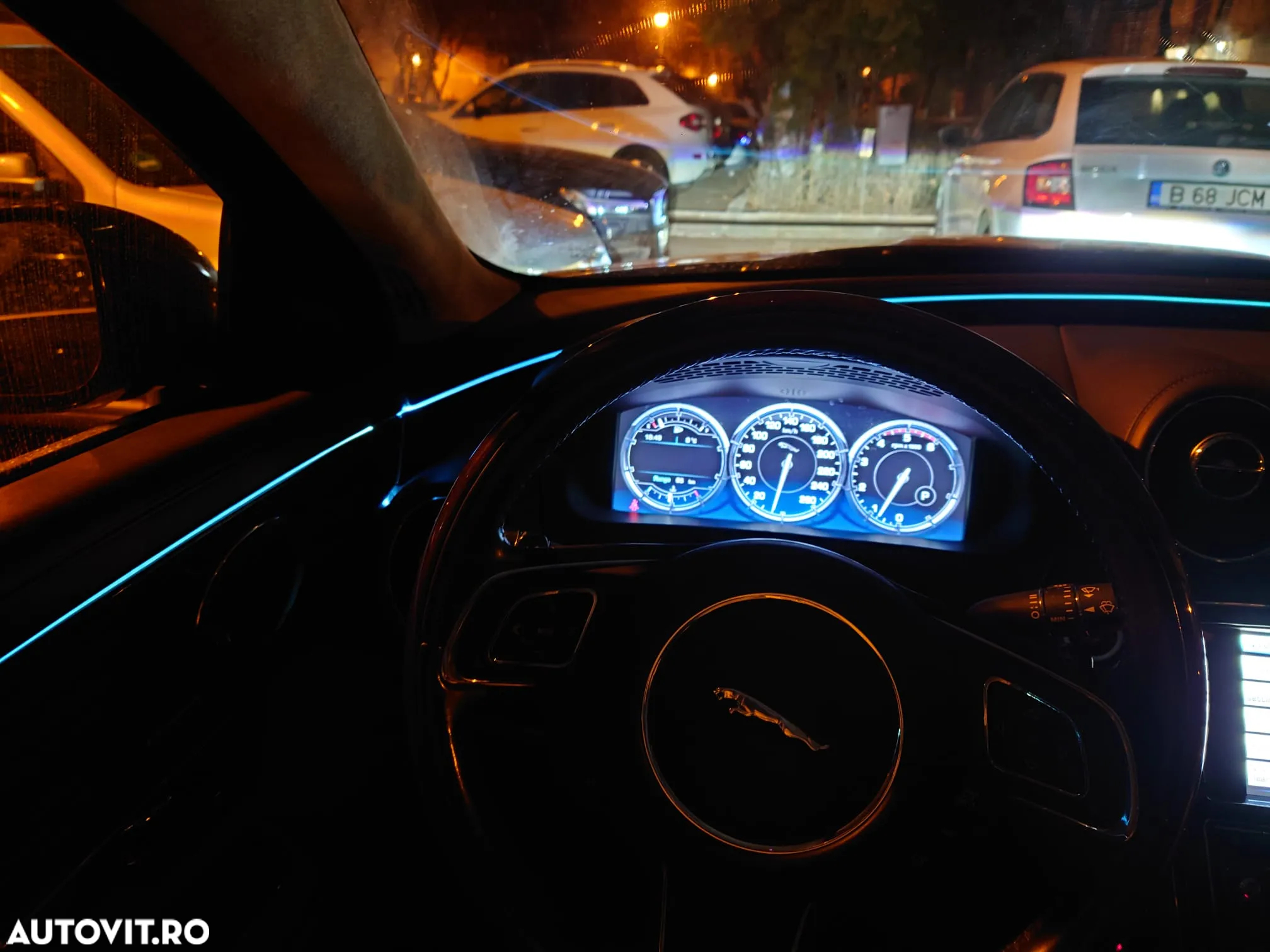 Jaguar XJ 30d Premium Luxury - 9