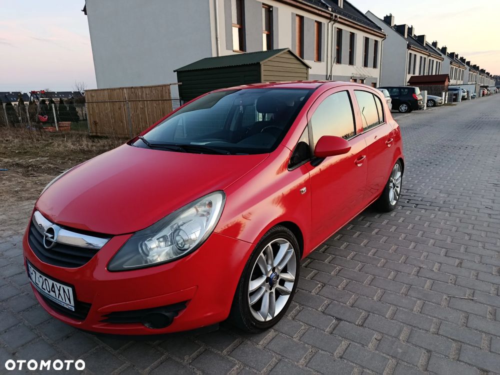 Opel Corsa 1.4 16V Cosmo - 5