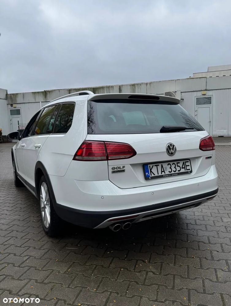 Volkswagen Golf Alltrack - 11