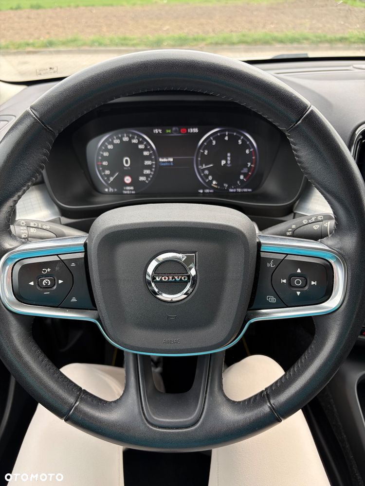 Volvo XC 40 T3 Momentum - 3