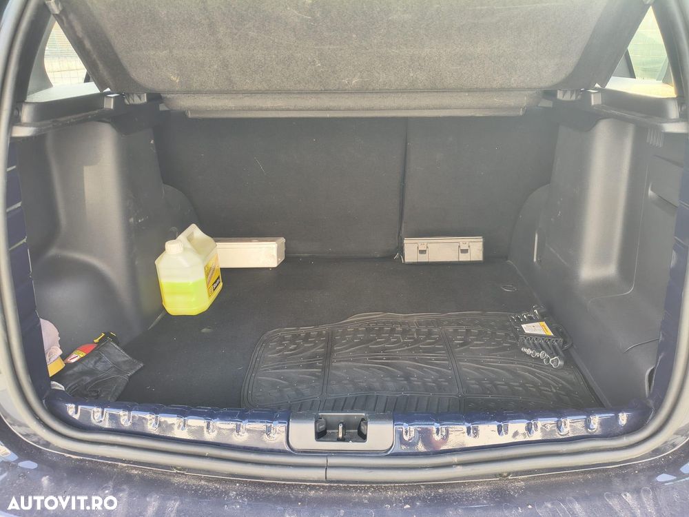 Dacia Duster 1.6 4x2 Laureate - 8