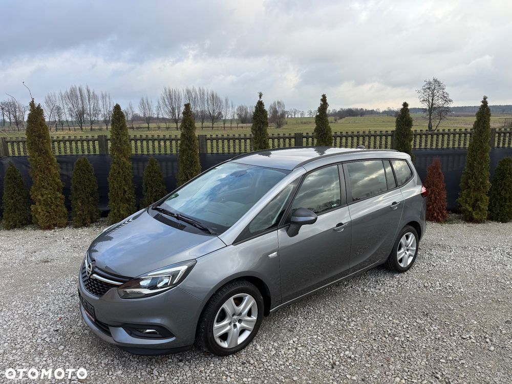 Opel Zafira - 2