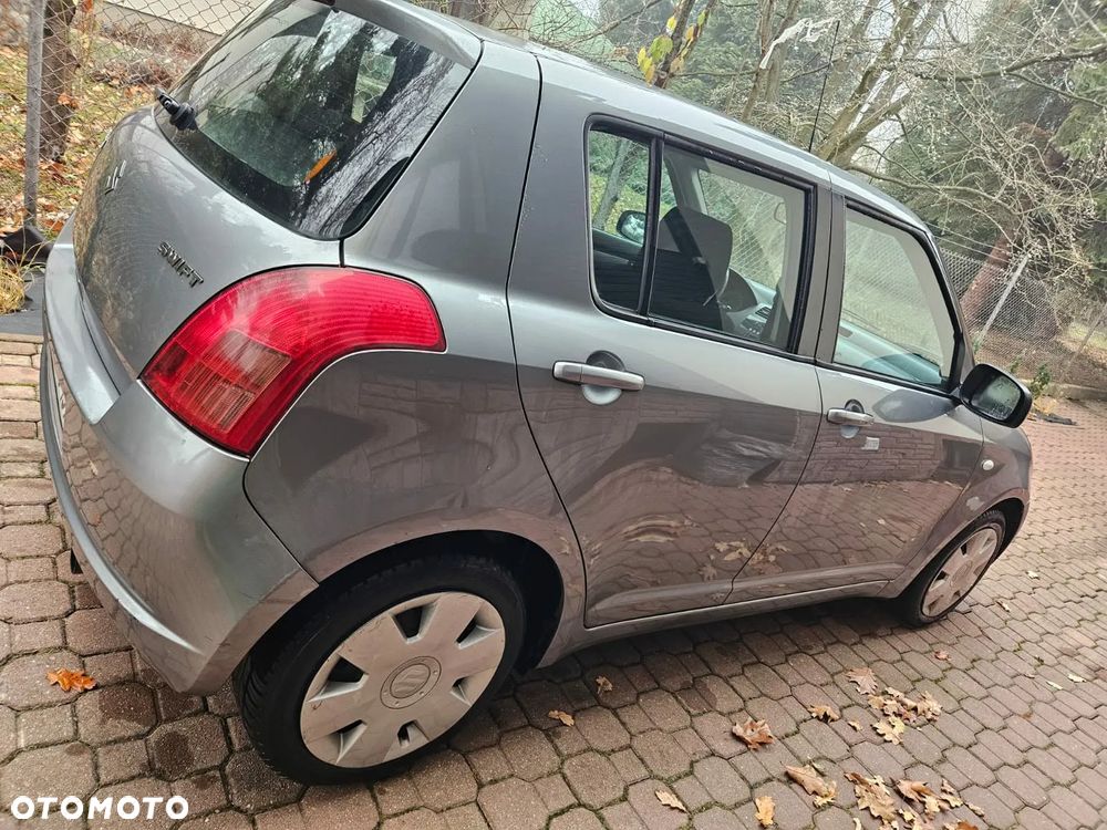 Suzuki Swift - 6