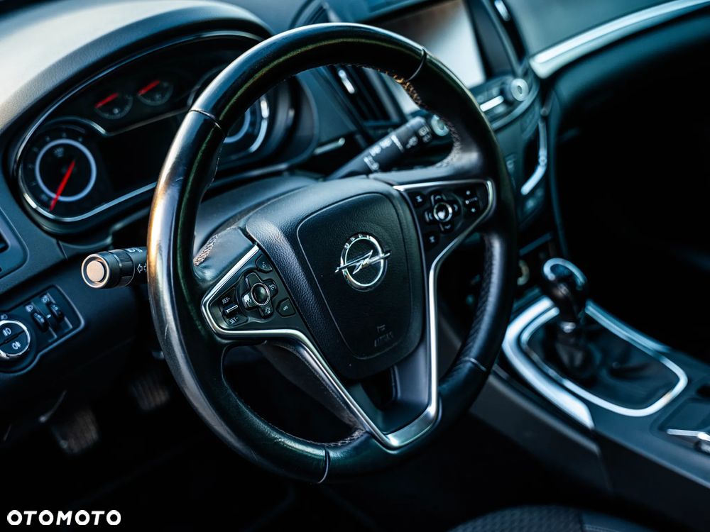 Opel Insignia - 23