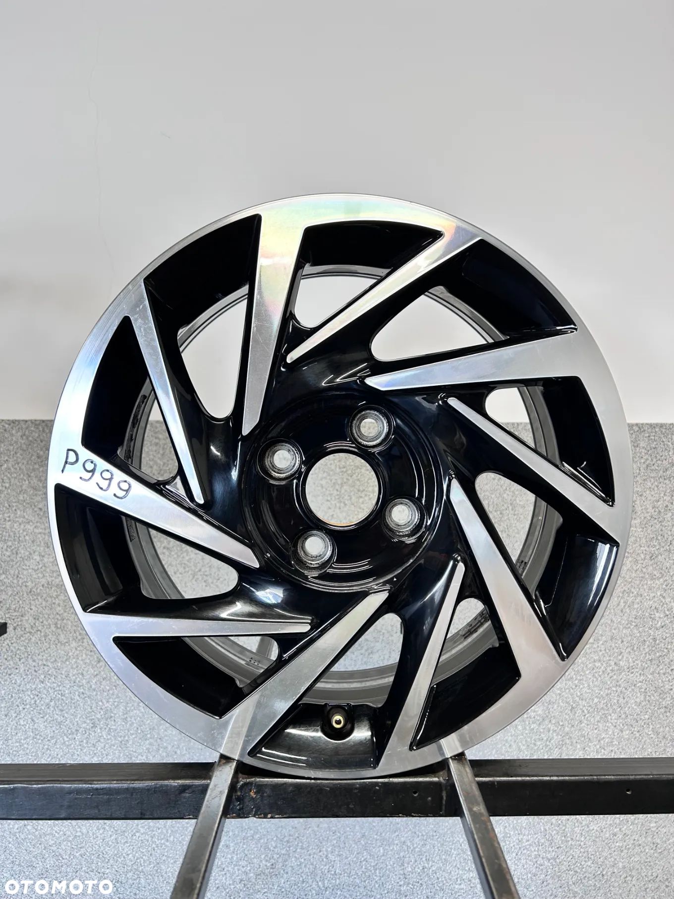 1 FELGA ALU. VW UP, SKODA CITIGO, SEAT Mii 15'' 5,5J  ET41  4x100 - 1