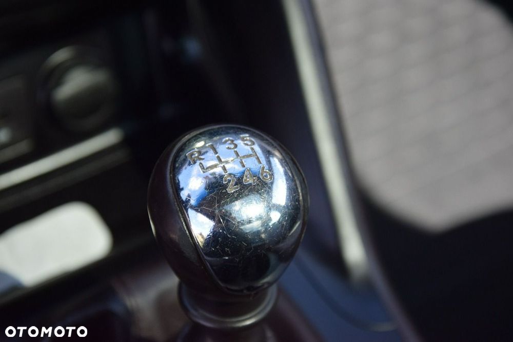 Hyundai ix35 2.0 CRDi 4WD Fifa World Cup Gold Edition - 33
