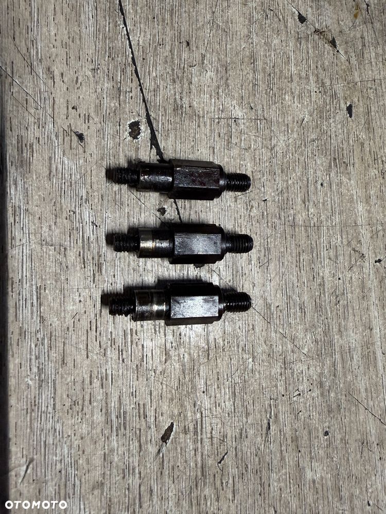 11361432373 Śruba dwustronna do wałka m54 m52tu - 1