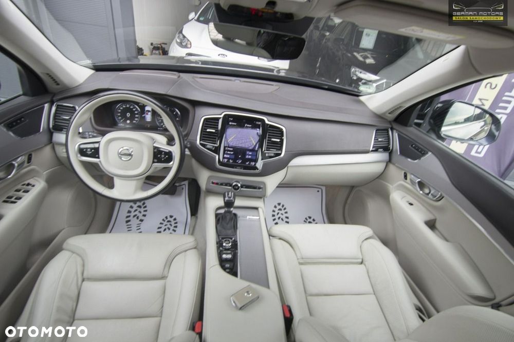 Volvo XC 90 D5 SCR AWD Inscription 7os - 26