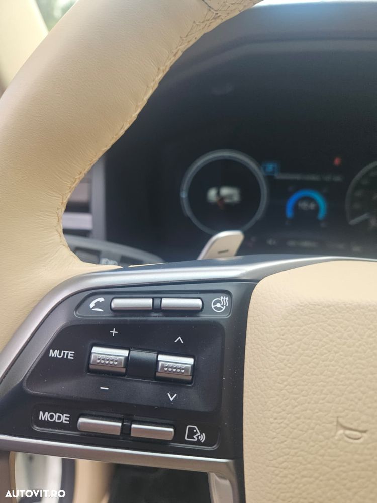 KGM Rexton - 25