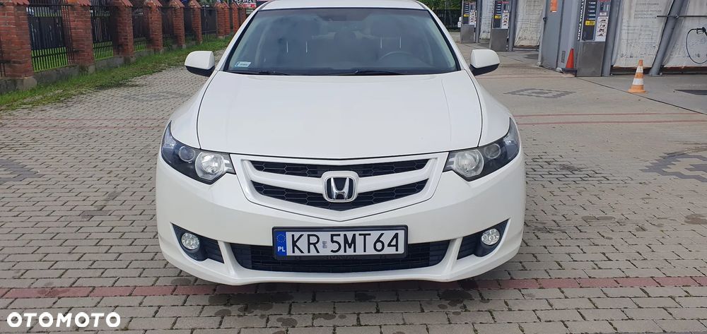 Honda Accord 2.0 Executive - 10