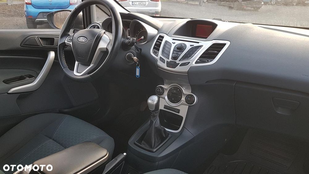 Ford Fiesta 1.25 Titanium - 22