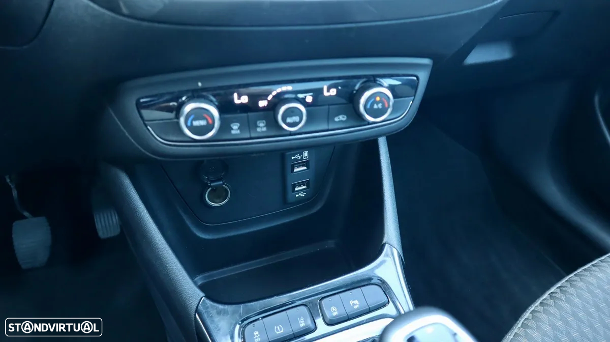 Opel Crossland X 1.6 CDTi Innovation - 36