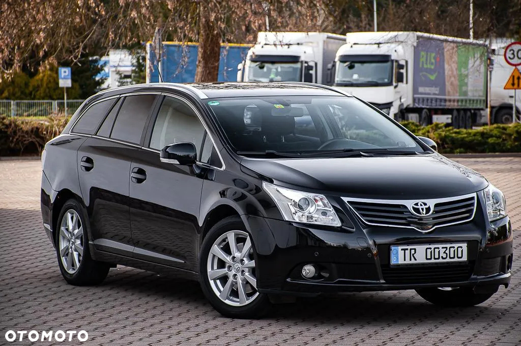 Toyota Avensis 2.2 D-4D X - 10