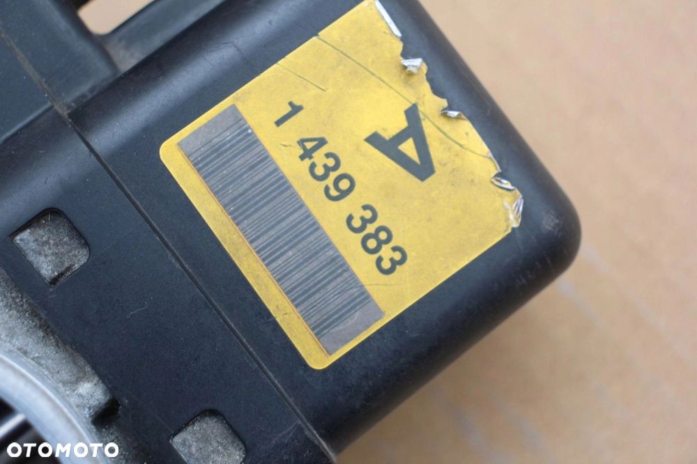 Przepustnica BMW e46 e39 e38 M52TU 1439383 ŻÓŁTA - 2