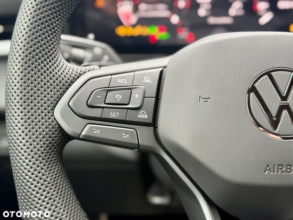 Volkswagen T-Roc 1.5 eTSI R-Line DSG - 26