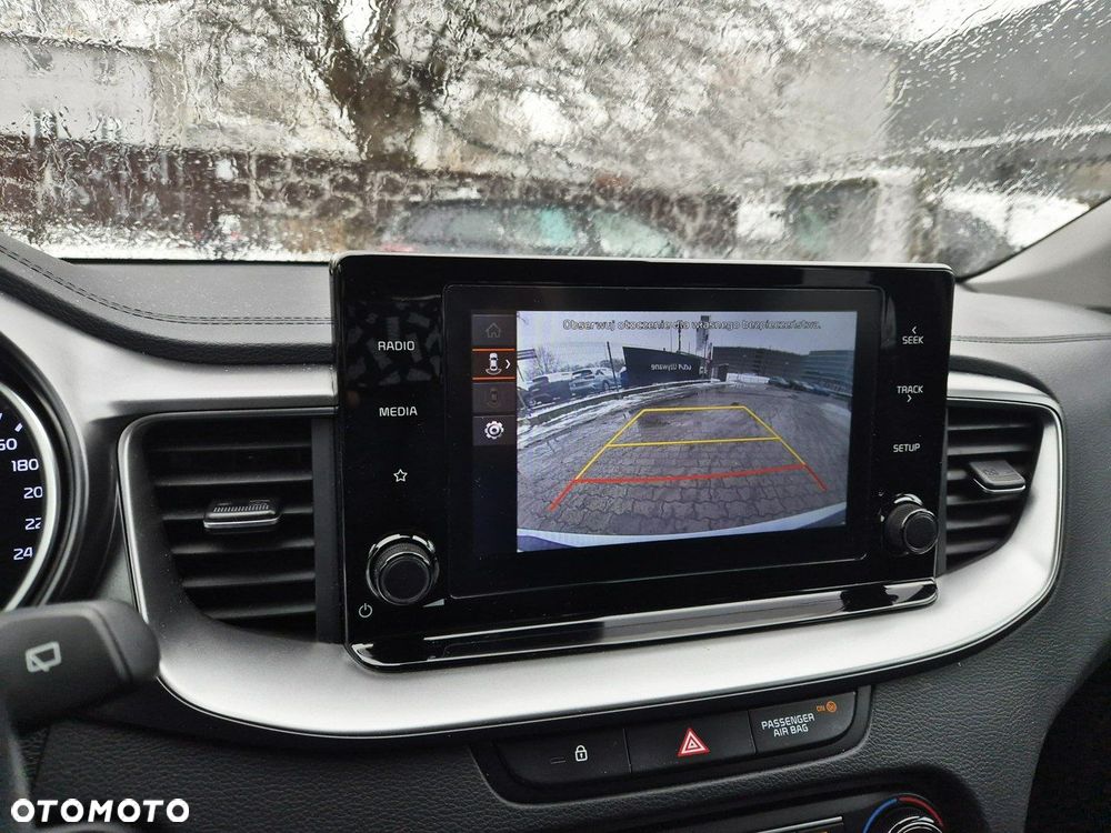 Kia Ceed 1.5 T-GDI M - 29