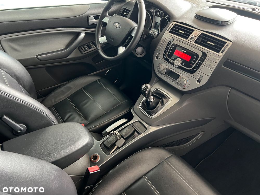 Ford Kuga - 21