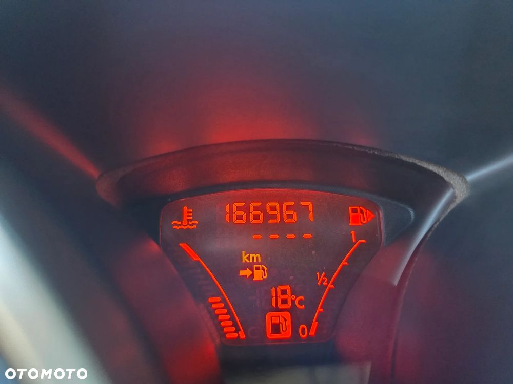 Nissan Juke 1.6 Visia S&S - 23
