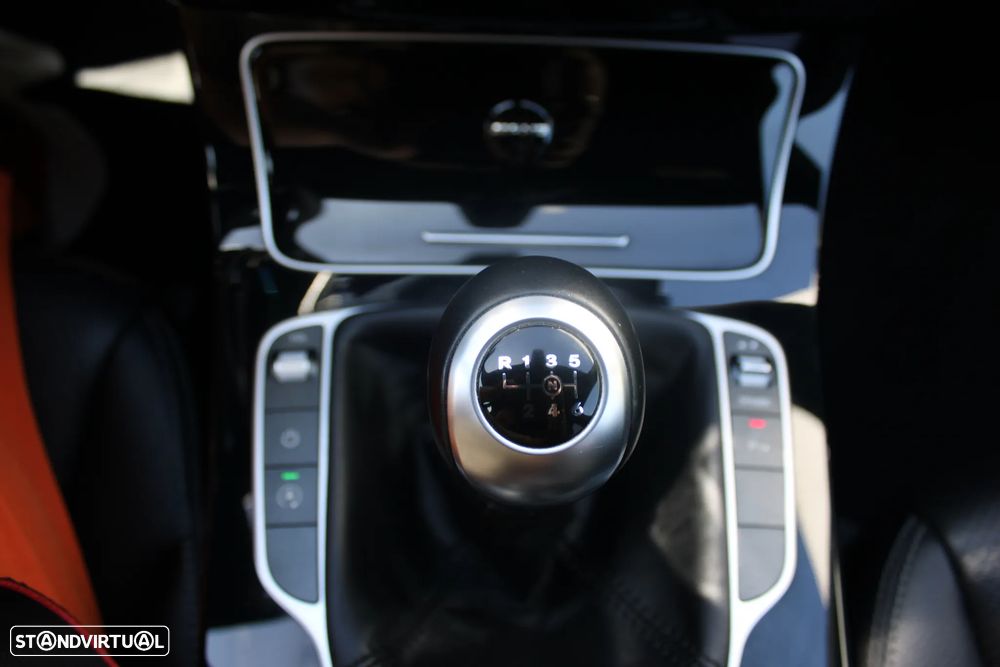 Mercedes-Benz C 200 d AMG Line - 23