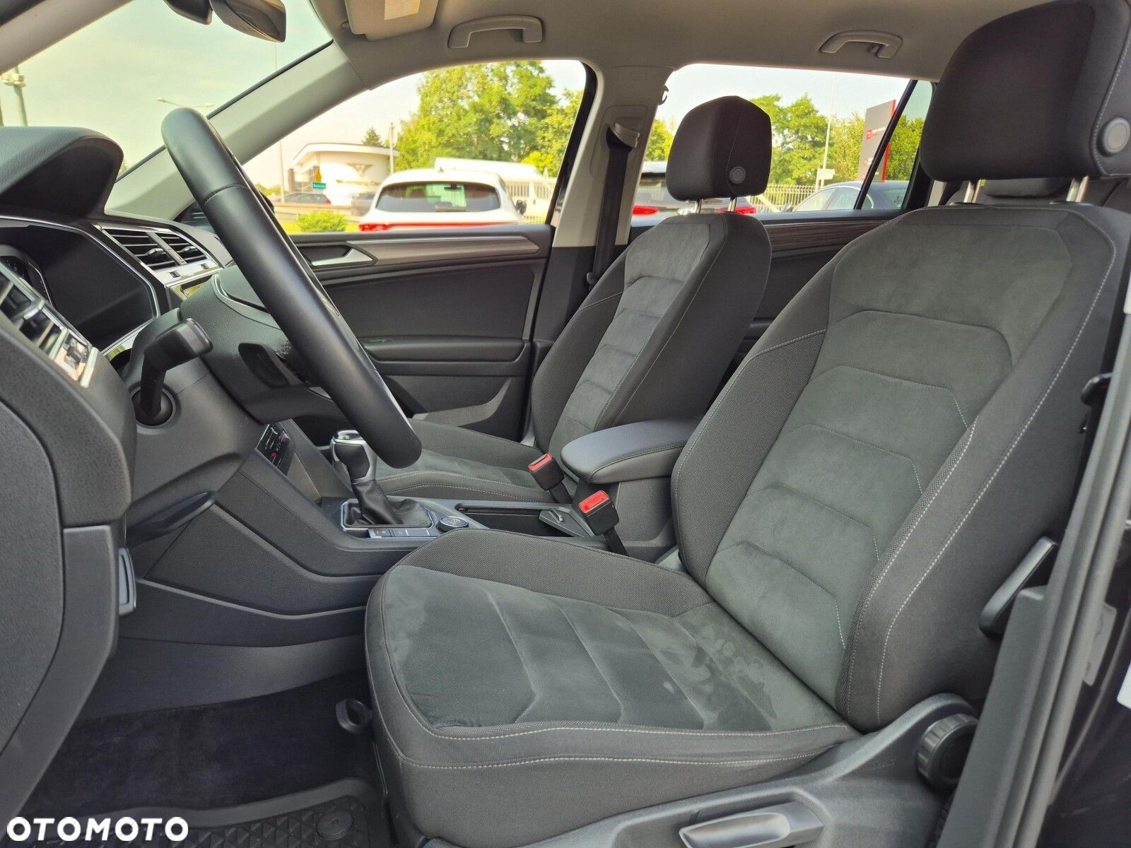 Volkswagen Tiguan Allspace 2.0 TDI 4Mot Elegance DSG - 11