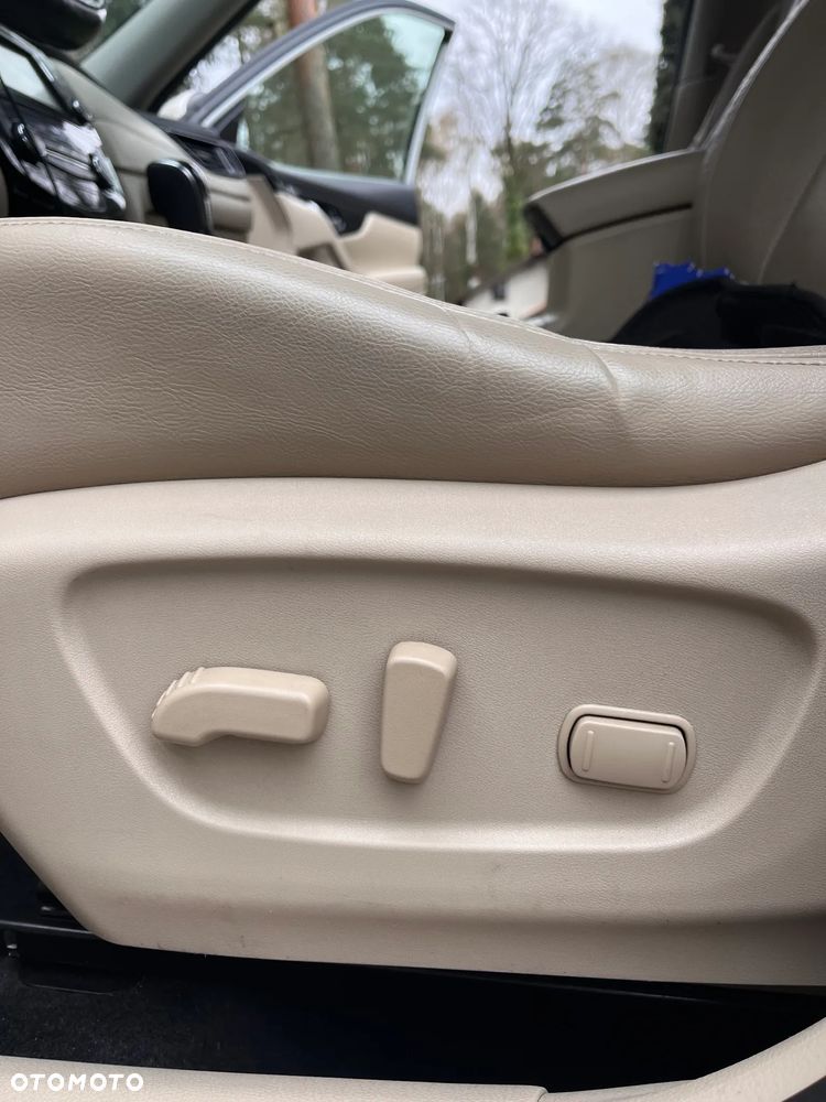 Nissan X-Trail 1.7 dCi Tekna 4WD Xtronic - 8