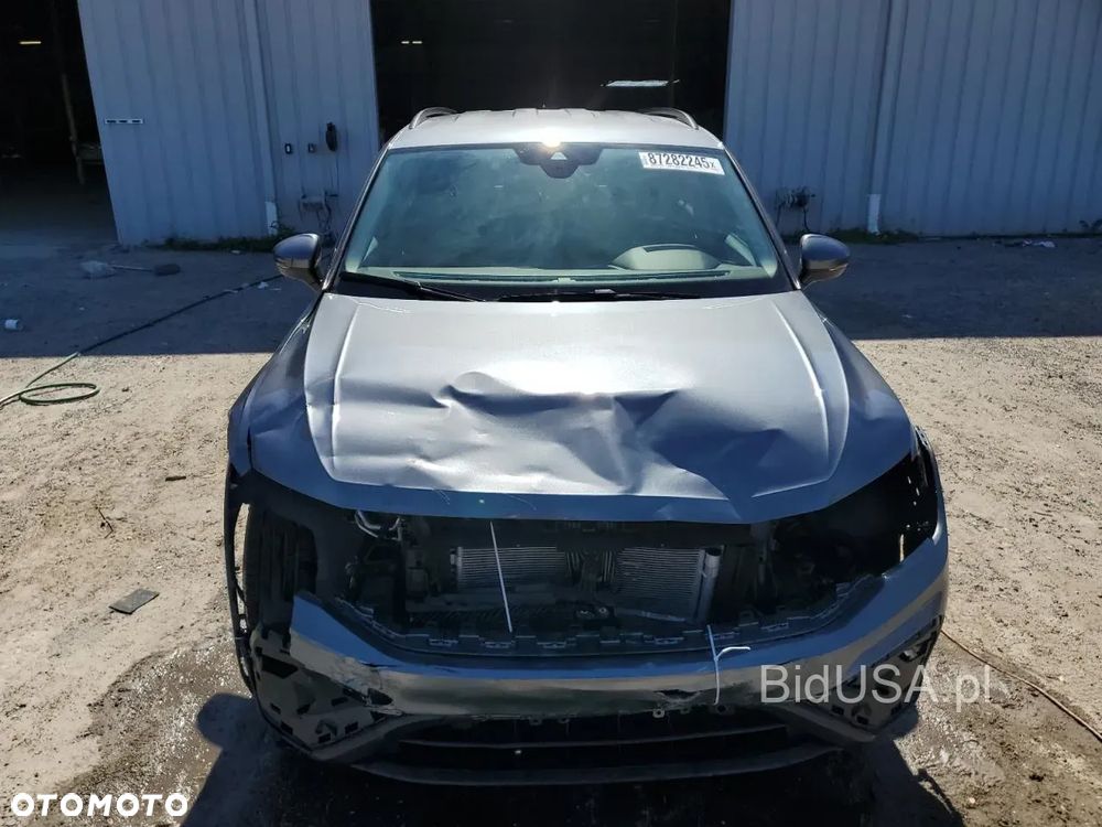 Volkswagen Tiguan - 5