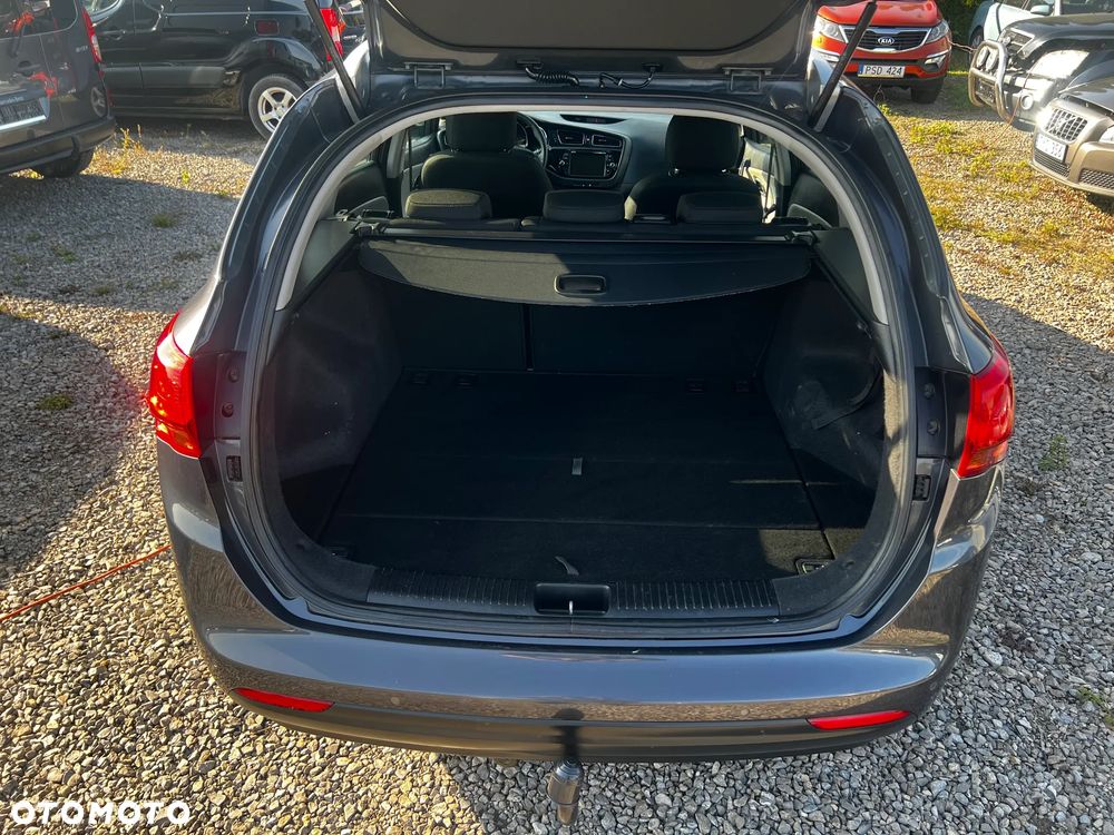Kia Ceed - 29