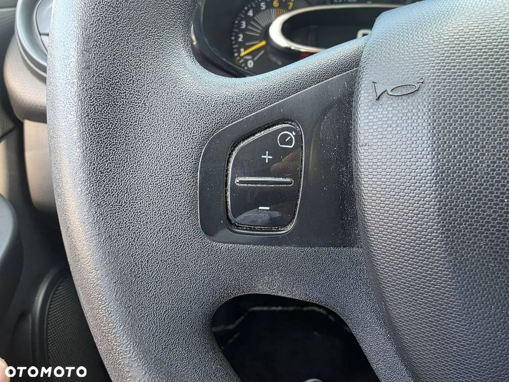 Renault Clio 1.2 16V Life EU6 - 12