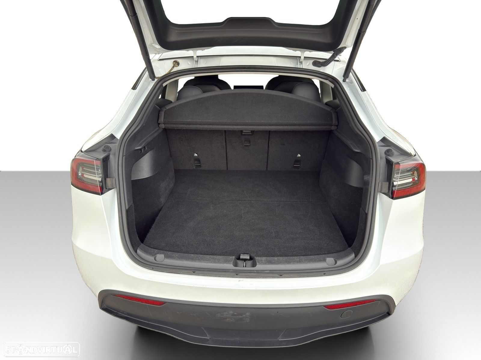 Tesla Model Y RWD - 17