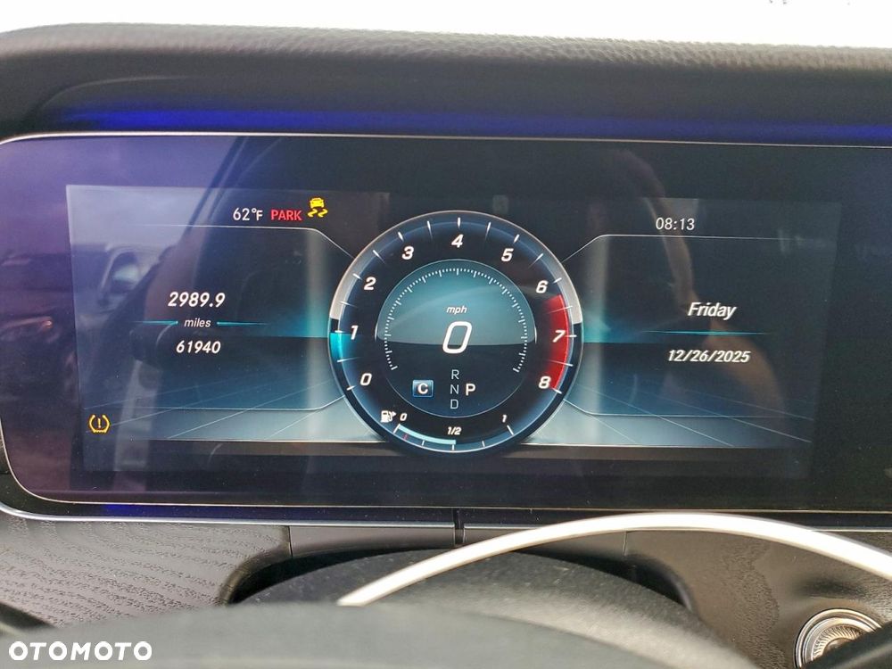 Mercedes-Benz Klasa E 300 9G-TRONIC - 11