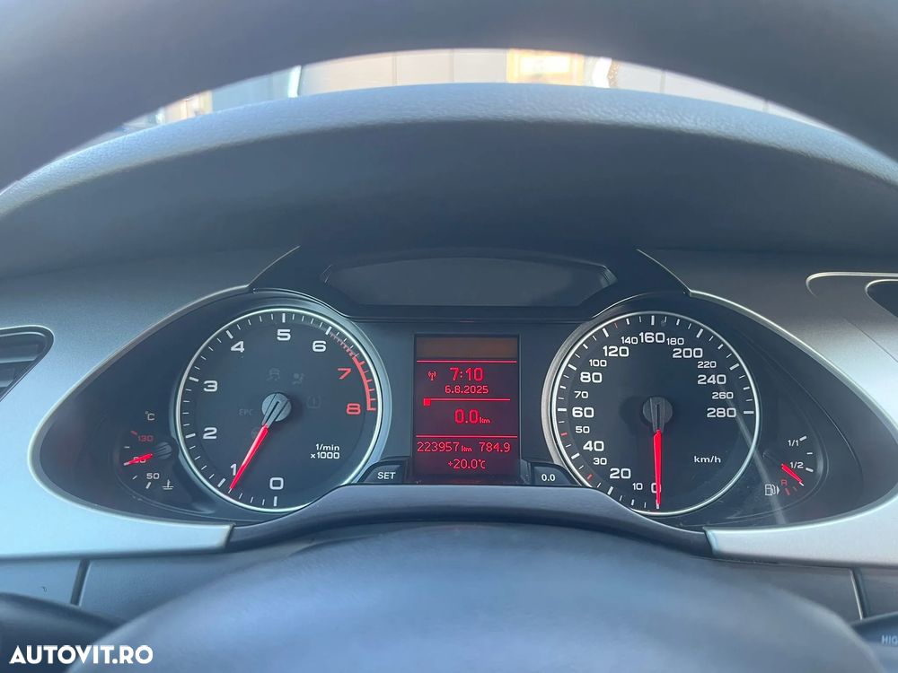 Audi A4 1.8 TFSI Attraction - 9