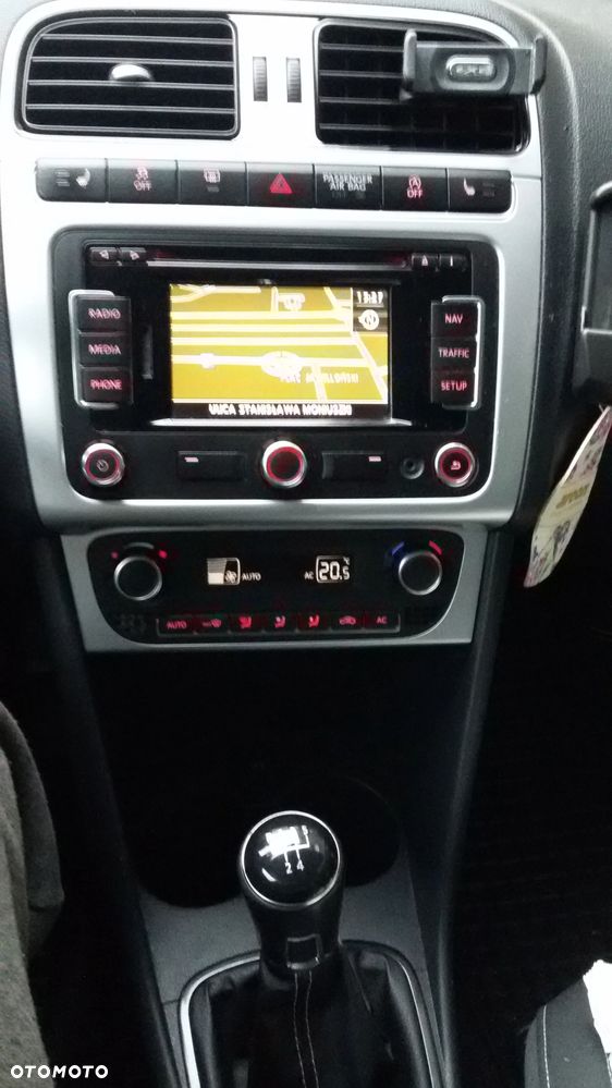 Volkswagen Polo 1.6 TDI DPF BlueMot Highline - 11