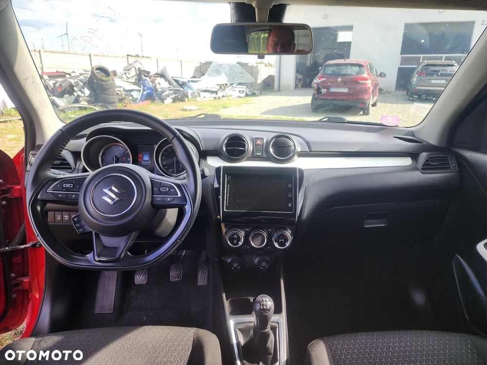 Suzuki Swift 1.0 Boosterjet (SHVS) Hybrid Comfort+ - 17