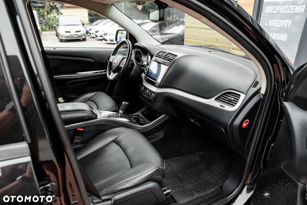 Fiat Freemont 3.6 V6 Lounge - 25