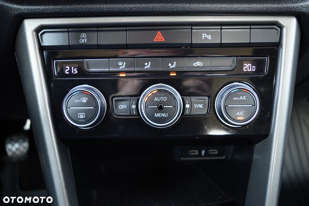 Volkswagen T-Roc 2.0 TDI Life Plus - 22