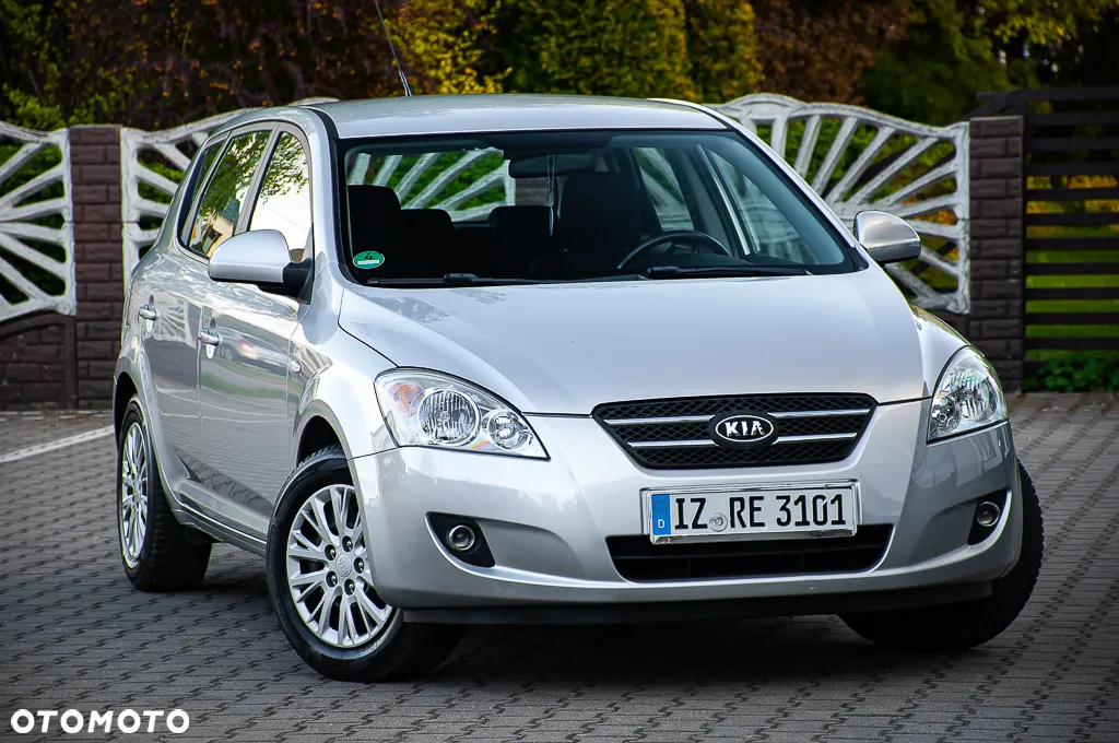 Kia Ceed 2.0 CVVT Spirit - 9