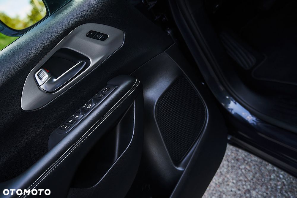 Chrysler Pacifica - 21