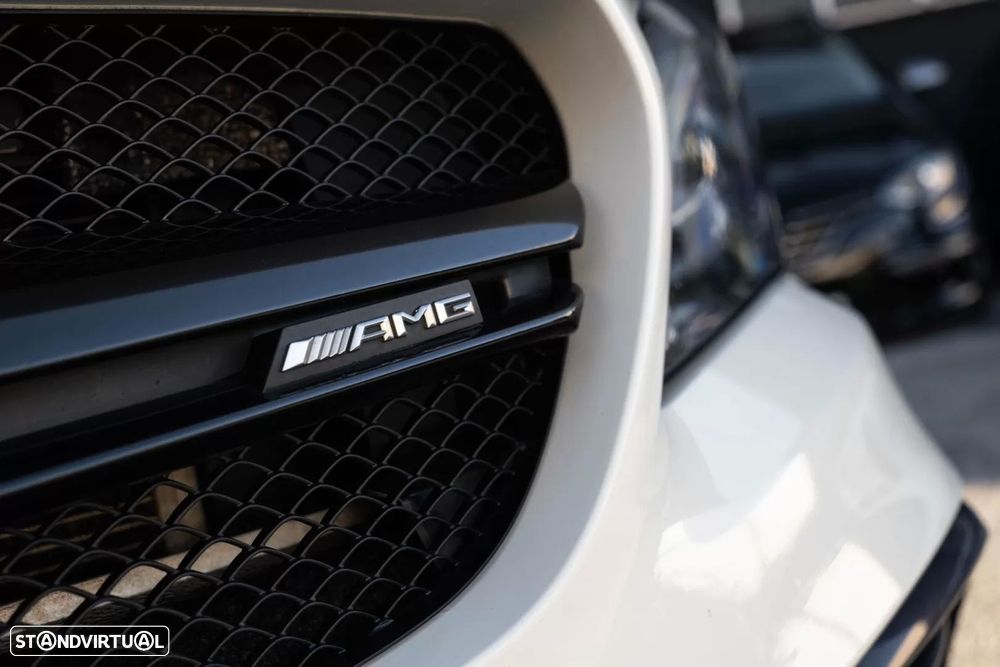 Mercedes-Benz CLA 45 AMG 4-Matic - 2