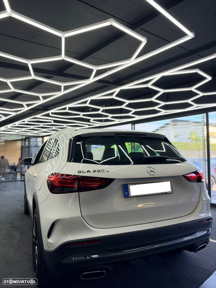 Mercedes-Benz GLA 200 - 15