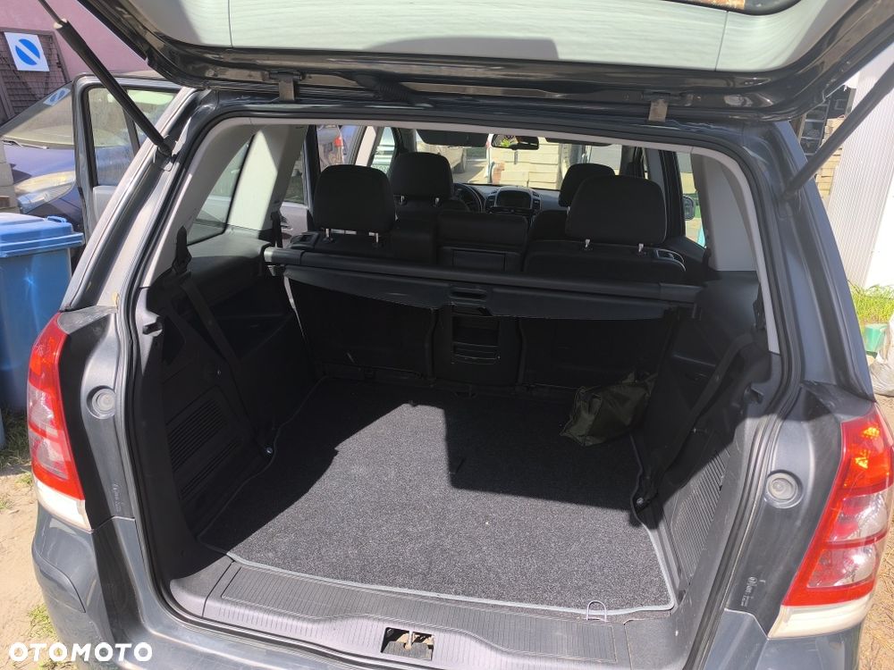 Opel Zafira - 8