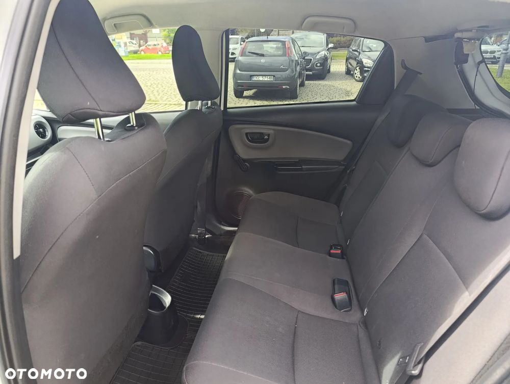 Toyota Yaris 1.0 Premium - 14