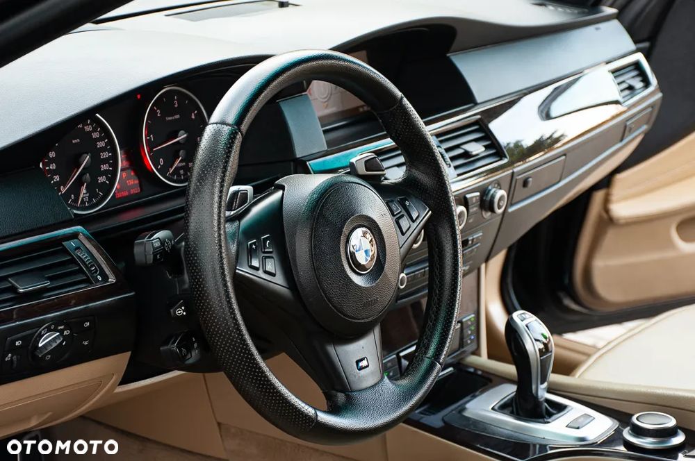 BMW Seria 5 535d - 34